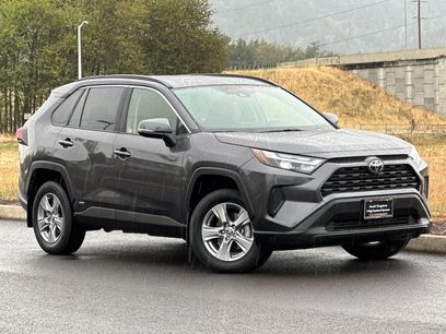 Used 2025 Toyota RAV4 XLE w/ Convenience Package