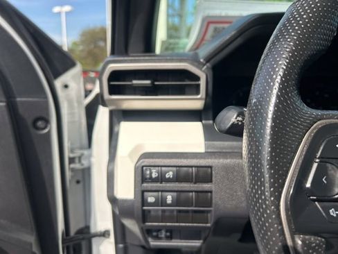 Used 2024 Toyota Tacoma TRD Off-Road AWD/4WD image 28
