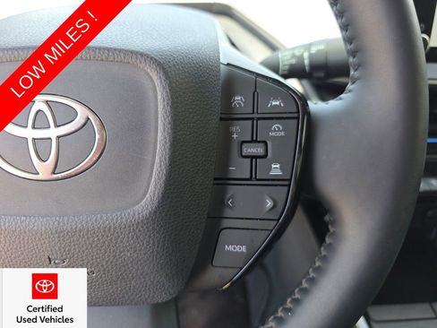 Used 2023 Toyota Prius XLE FWD image 30