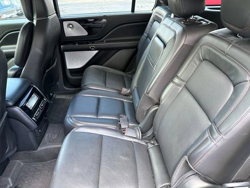 Certified 2020 Lincoln Aviator Reserve w/ Equipment Group 201A AWD/4WD image 9
