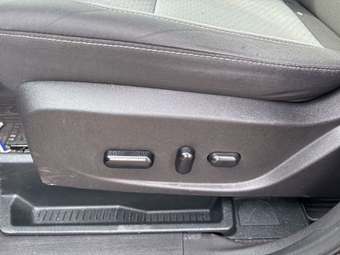 Used 2019 Ford Escape SE AWD/4WD image 9