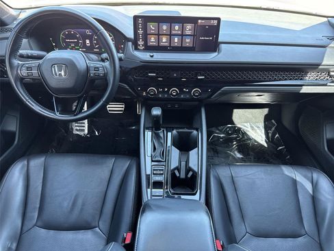 Used 2024 Honda Accord Sport image 11