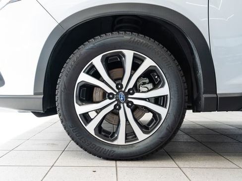 Used 2023 Subaru Forester Limited AWD/4WD image 7