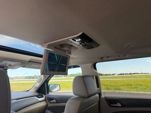Used 2016 Chevrolet Suburban LTZ AWD/4WD image 17