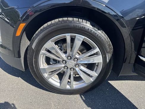 Used 2024 Cadillac XT5 Premium Luxury w/ LPO, Floor Liner Package AWD/4WD image 33