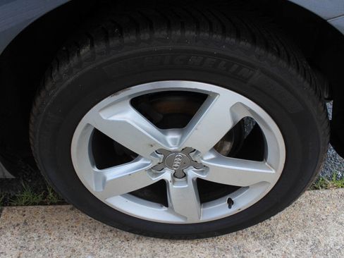 Used 2012 Audi Q5 2.0T Premium Plus w/ Premium Plus Pkg image 6
