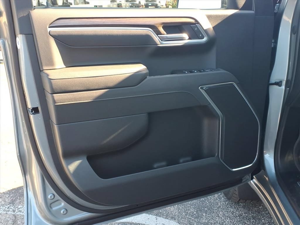 New 2026 Chevrolet Silverado 1500 LT w/ Texas Edition Plus RWD image 14