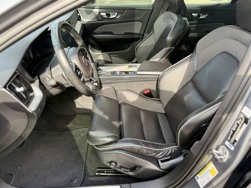 Used 2019 Volvo S60 T5 R-Design FWD image 19