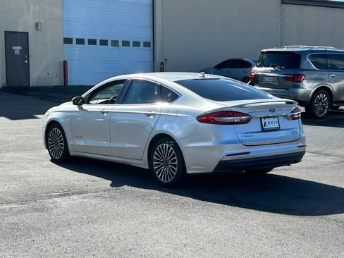 Used 2019 Ford Fusion Titanium FWD image 6