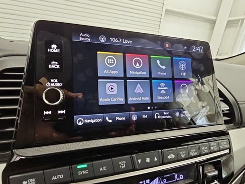 New 2026 Honda Odyssey Touring image 13