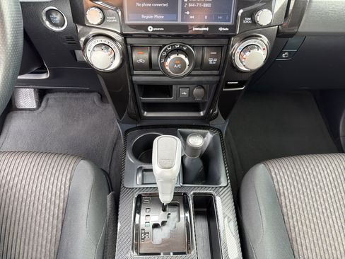 Used 2024 Toyota 4Runner TRD Off-Road image 8