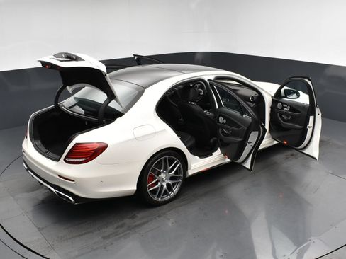 Used 2018 Mercedes-Benz E 63 AMG S image 25