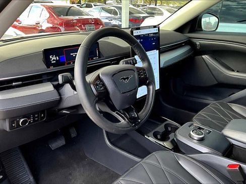 Used 2023 Ford Mustang Mach-E California Route 1 image 17