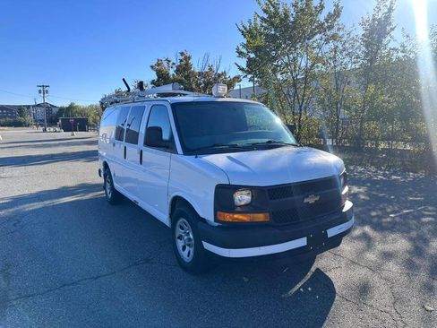 Used 2013 Chevrolet Express 1500 image 4