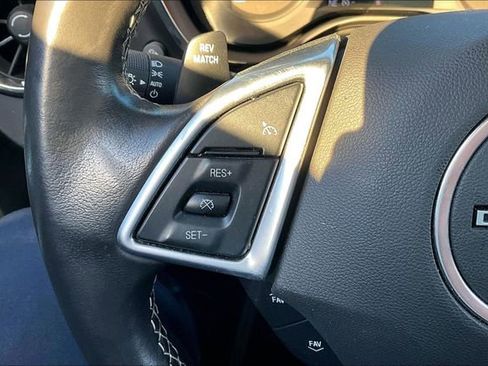 Used 2021 Chevrolet Camaro LT image 18