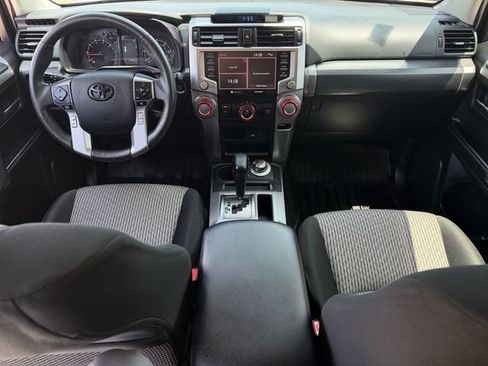 Used 2022 Toyota 4Runner SR5 AWD/4WD image 11