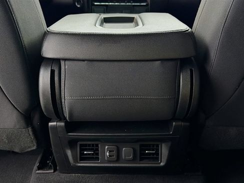 Used 2019 Chevrolet Silverado 1500 LT w/ All-Star Edition AWD/4WD image 21