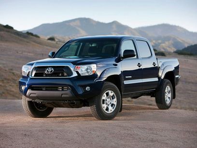 Used 2012 Toyota Tacoma PreRunner w/ SR5 Pkg