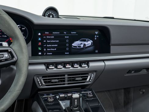 Certified 2024 Porsche 911 Carrera GTS image 26