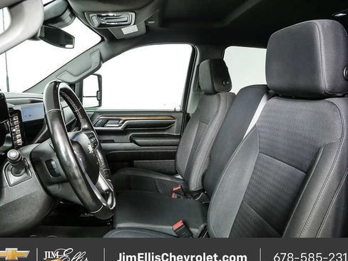 Used 2024 Chevrolet Silverado 2500 LT AWD/4WD image 5