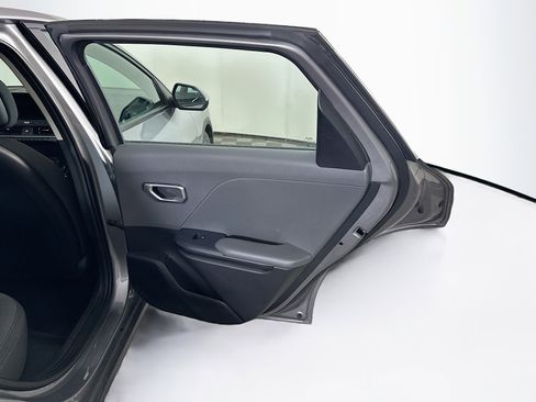 Used 2025 Kia K4 LXS image 30