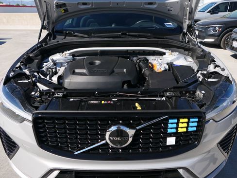 Used 2024 Volvo XC60 T8 Polestar image 29