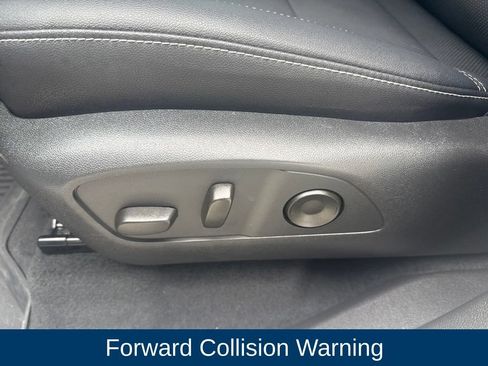 Used 2026 Chevrolet Traverse LT w/ LPO, Floor Liner Package FWD image 11