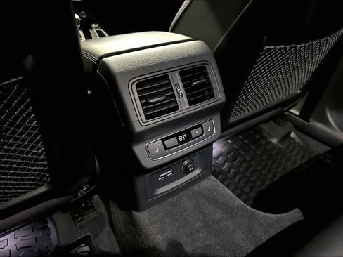 Used 2024 Audi SQ5 Prestige w/ Prestige Package AWD/4WD image 33