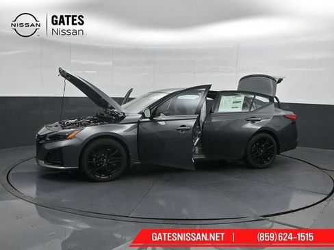 New 2026 Nissan Altima 2.5 SR w/ SR Midnight Edition Package FWD image 53