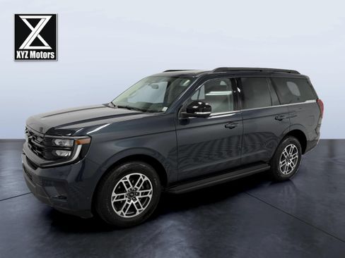 Used 2025 Ford Expedition Active AWD/4WD image 1