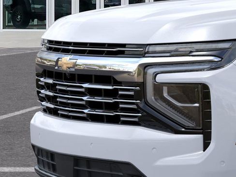 New 2026 Chevrolet Suburban Premier image 15