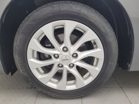 Used 2018 Nissan Sentra SV FWD image 31
