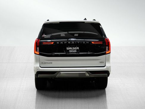 Used 2025 Ford Expedition Max Platinum AWD/4WD image 4