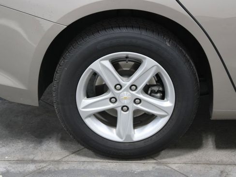 Used 2024 Chevrolet Malibu LT image 50