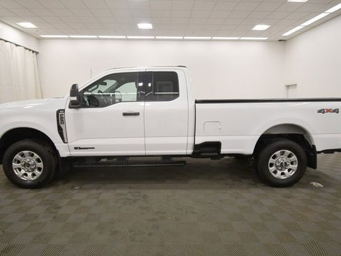 Used 2023 Ford F250 XLT image 4