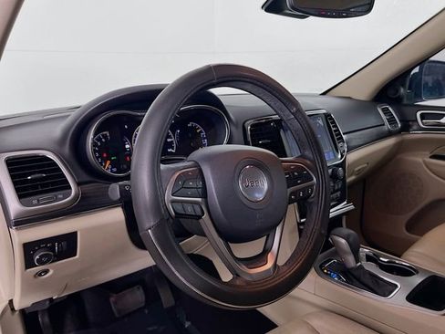 Used 2019 Jeep Grand Cherokee Limited image 11