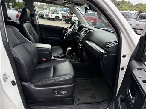 Certified 2023 Toyota 4Runner TRD Off-Road Premium w/ Moonroof Package AWD/4WD image 25