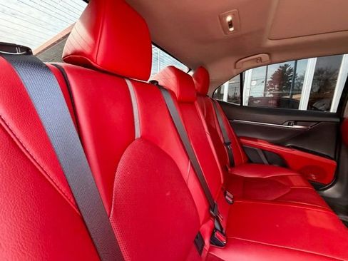 Used 2020 Toyota Camry XSE image 12