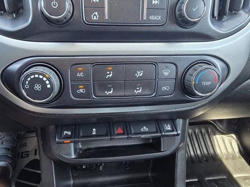 Used 2021 Chevrolet Colorado LT w/ Fleet Safety Package RWD image 17