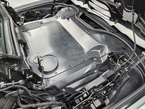 Used 2022 Chevrolet Corvette Stingray Premium Conv w/ Z51 Performance Package image 48