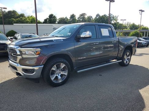 Used 2020 RAM 1500 Laramie AWD/4WD image 3