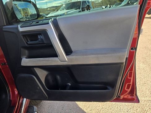 Used 2013 Toyota 4Runner SR5 image 24