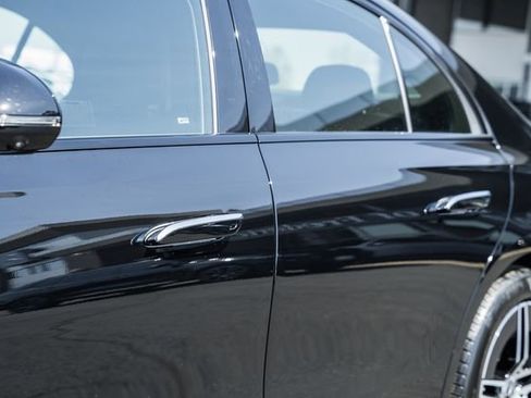 New 2026 Mercedes-Benz E 350 4MATIC Sedan image 16