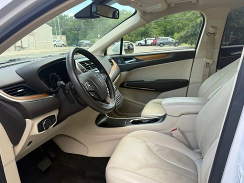 Used 2015 Lincoln MKC AWD w/ Equipment Group 102A Reserve image 10