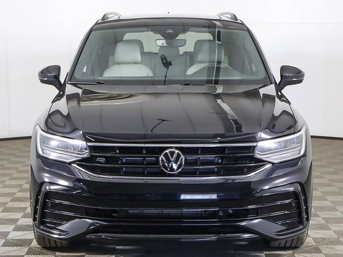 Used 2023 Volkswagen Tiguan SE R-Line image 12