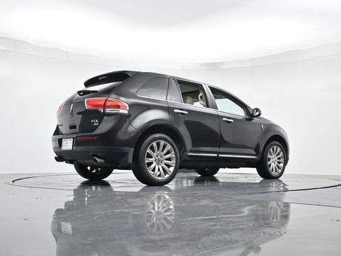 Used 2014 Lincoln MKX AWD w/ Equipment Group 102A image 36