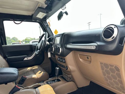Used 2012 Jeep Wrangler Unlimited Sahara w/ Dual Top Group image 13