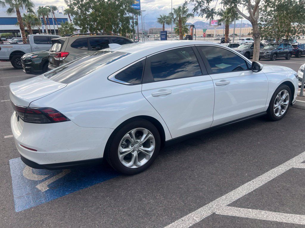Used 2023 Honda Accord LX image 34