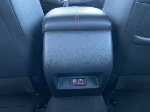 Certified 2025 Nissan Altima 2.5 SR image 18