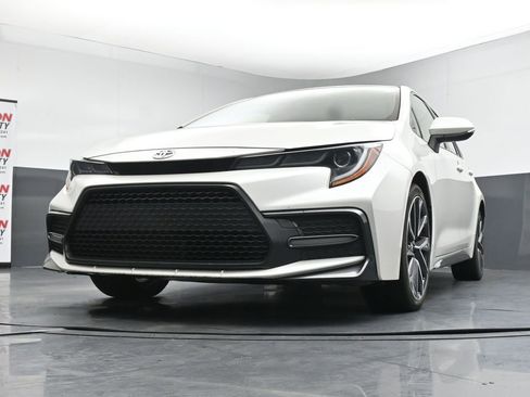 Used 2020 Toyota Corolla SE FWD image 34